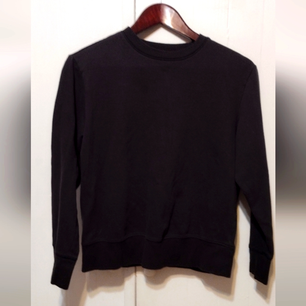 Athletic works Husky Black Sweater